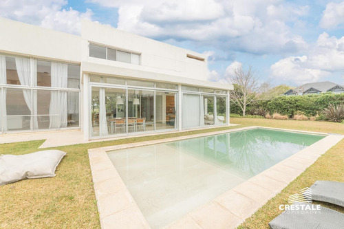 Imagen 5 de 30 de Casa 3 Dormitorios Muy Amplios En Venta - Kentucky, Funes
