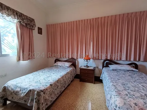Casa En Venta En Las Acacias