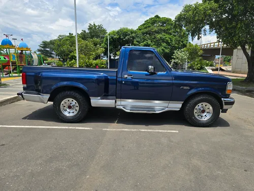 Ford F-150 5.0 Xlt Flare Side