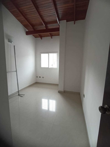Imagen 13 de 19 de Town House Para Estrenar La Cumaca San Diego Mv611