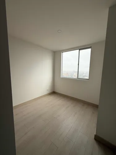 3 Habitaciones, 2 Baños, 2 Parqueaderos, 2 Balcones, 92m2.