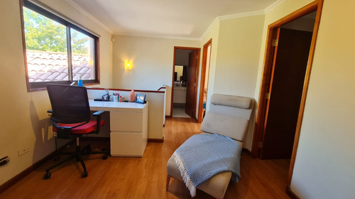 Linda Casa En Condominio