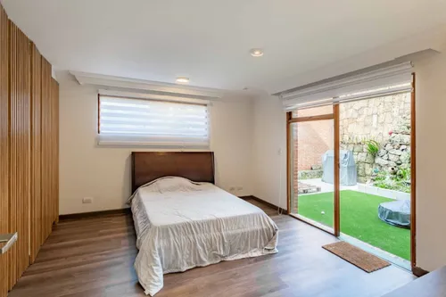 Casa En Arriendo En Sierras Del Moral. Cod V22942