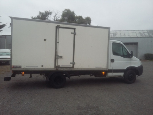 Imagen 3 de 7 de Iveco Daily 35c14 C/ Furgon Paquetero-año 2010