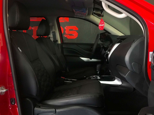 Imagen 6 de 14 de Nissan Frontier Platinum Le T/a Roja 2021