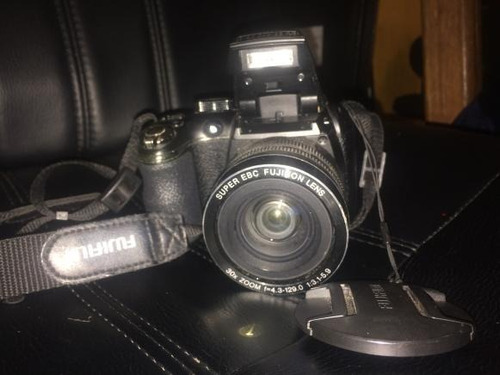 Camara Fujifilm Finepix S4500 