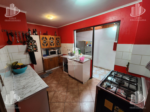Casa En Venta En Bicentenario, Talca
