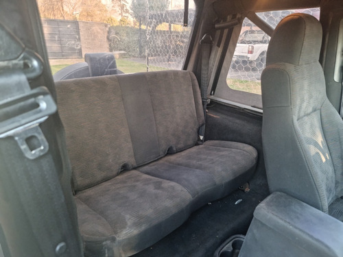 Imagen 11 de 11 de Jeep Wrangler 4.0 Hard Top Sport