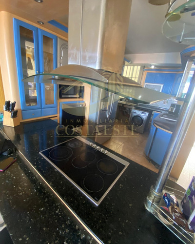 Venta Amplio Apartamento Ubicado En Urb La Llanada Ref 2408