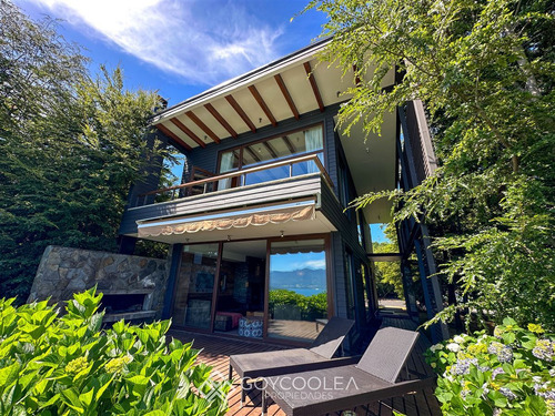 Casa En Venta De 4 Dorm. En Pucón