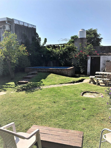 Venta Casa 4 Amb Parq, Pil Y Loc. Com Bella Vista!