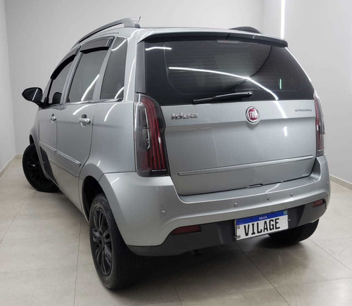 Imagem 6 de 13 de Fiat Idea 2014 1.4 Attractive Flex 5p