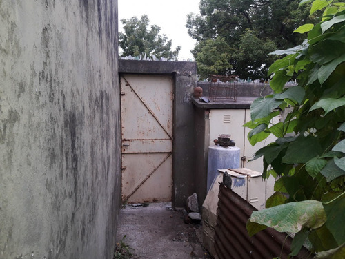 Venta - 2 Locales + Casa - Libertad -merlo