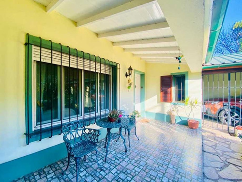 Imagen 3 de 13 de Chalet En Venta Cond En Castelar Sur