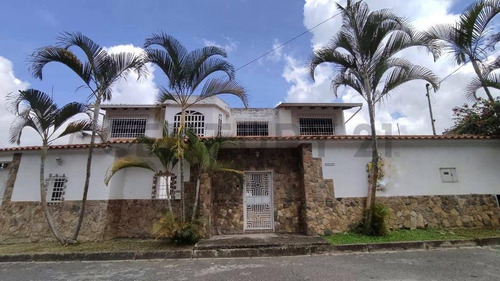 Hermosa Quinta En Venta De 477m2 Pan De Azucar Carrizal