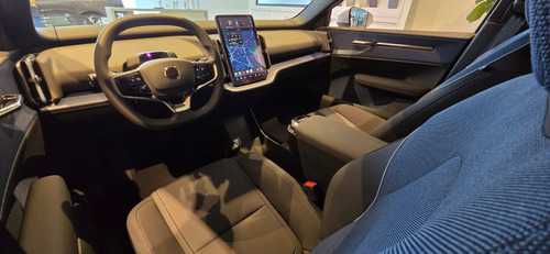 Volvo EX30 Core E40