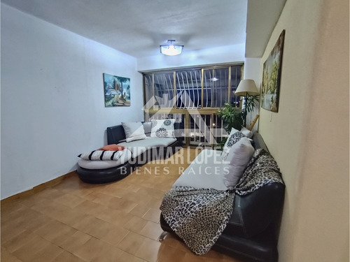 Amplio Apartamento En Venta En Residencias Paraíso Ubicado En Turmero Edo. Aragua