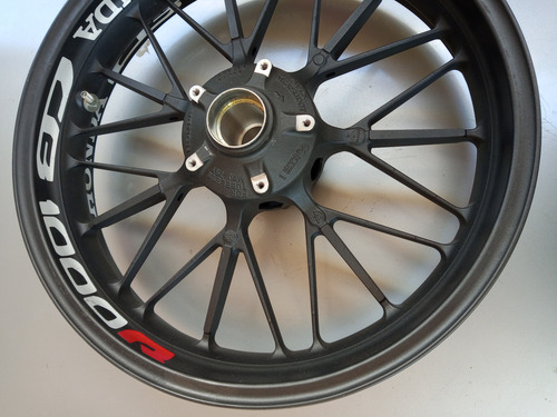 Roda Dianteira Cb 1000r 19/24 Sem Solda Ou Trincas. (Usado)