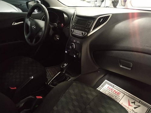 Imagem 8 de 11 de Hyundai Hb20 1.6 Comfort Style 16v Flex 4p Automático
