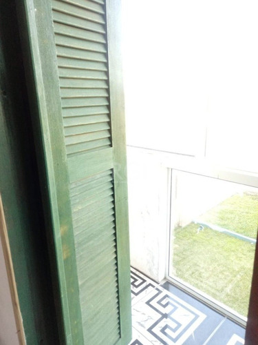 Casa Em Parque Dos Pinos Com 4 Dormitórios - Sc12388