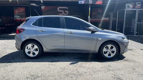 Chevrolet Onix 1.0T Premier Hatch At