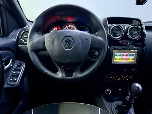 Renault Oroch 2.0 intens 4x4 mecanica (financiamiento) 1 dueño