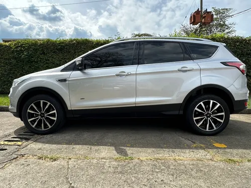 Ford Escape 2.0 Titanium
