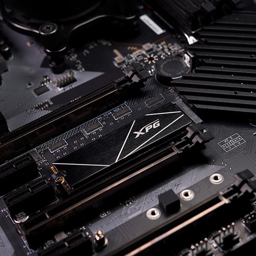 Ssd M.2 Nvme 2tb Pcie Gen4x4 Adata Blade Xpg S70 3d Nand Preto