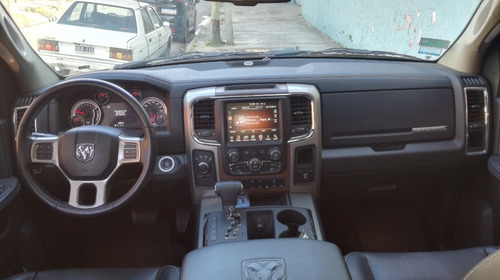 Ram 1500 5.7 V8 Laramie 4x4 2015