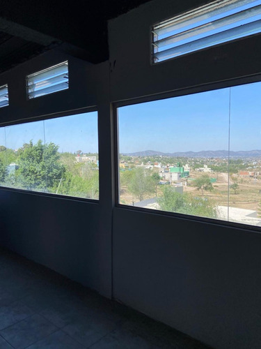 Complejo De Departamentos En Villa Sta. Cruz Del Lago · A 15 Minutos De Carlos Paz · Pileta · Hermosa Vista