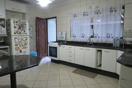 Imagem 10 de 18 de Sobrado Com 3 Dormitórios À Venda, 234 M² Por R$ 850.000,00 - Vila Sacadura Cabral - Santo André/sp - So1533