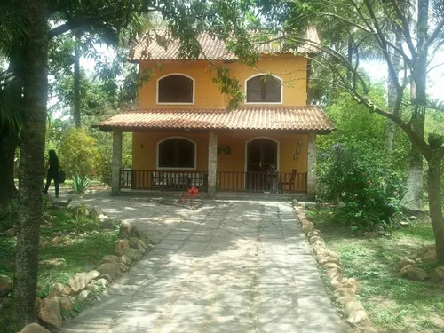 Junto Ao Centro, 3 Quartos Uma Suite. Finíssimo Acabamento.