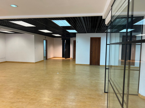 Oficina En Alquiler Torre Movilnet 25-9625 Yg