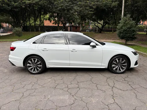 Audi A4 2.0 40 Tfsi Advance Stronic Mhev