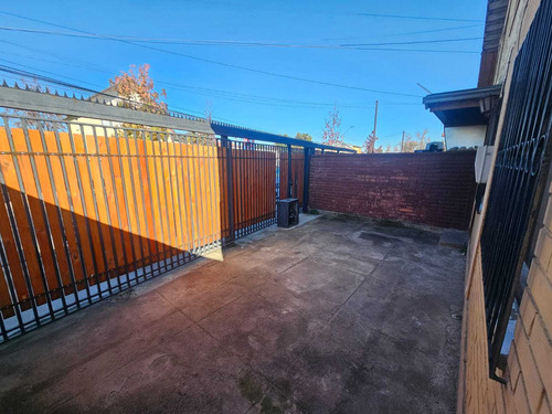 Arriendo Casa Central 3 D, 2 B, 1e, Patio (100676)