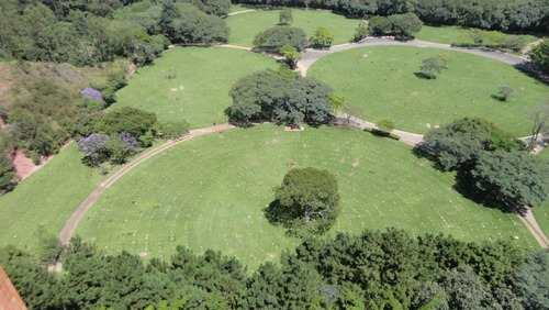 Imagem 2 de 3 de Jazigo Abaixo Do Preço Cemitério Morumby