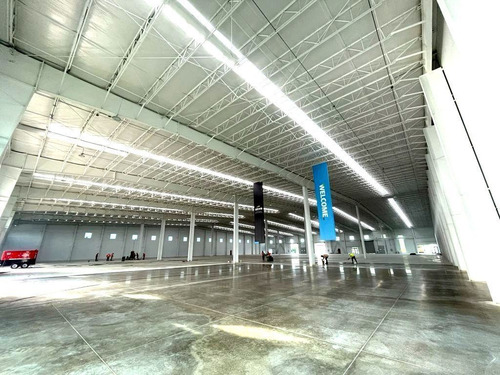 Bodegas De 1,260 M2 / Hasta 7,650 M2 / León Gto.