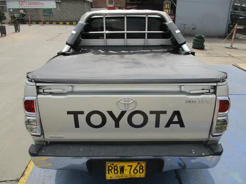 Toyota Hilux Doblecabina 4x2 2700cc Mt