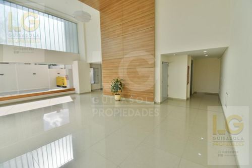 Imagen 5 de 18 de Departamento En Venta De 3 Ambientes Con Cochera En Berazategui Centro - Amenities