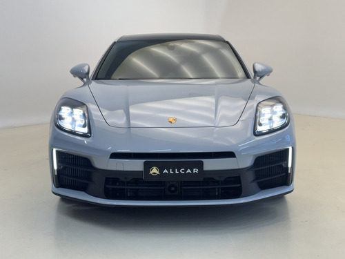 Porsche Panamera 4 E-HYBRID