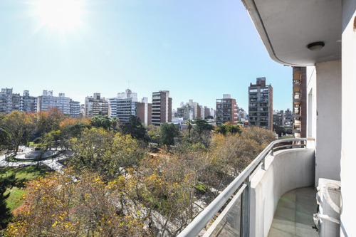 Venta Departamento Un Dormitorio  Frente Plaza Lopez