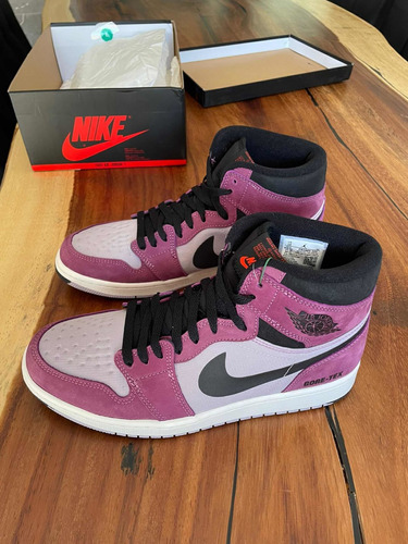 Jordan Retro 1 High Element Gore-tex Berry