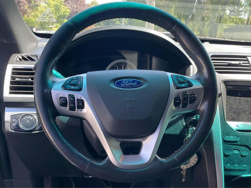 Ford Explorer XLT 4x2 AUT