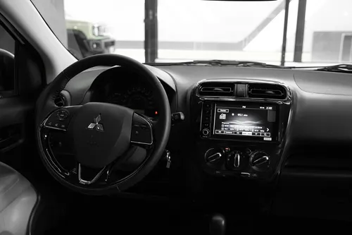 Mitsubishi Mirage 2025 Gls