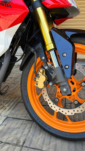 Imagen 10 de 22 de Honda Repsol 190