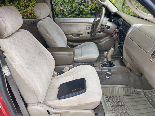 Imagen 10 de 15 de Toyota Tacoma 4x4 Recien Legalizada