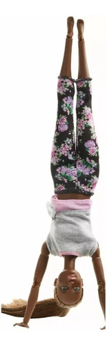Imagem 5 de 6 de Barbie Feita Mexer Yoga Nikki Articulada - Ms