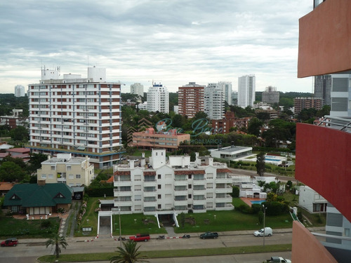 Imagen 2 de 22 de Apartamento En Brava, 1 Dormitorios *