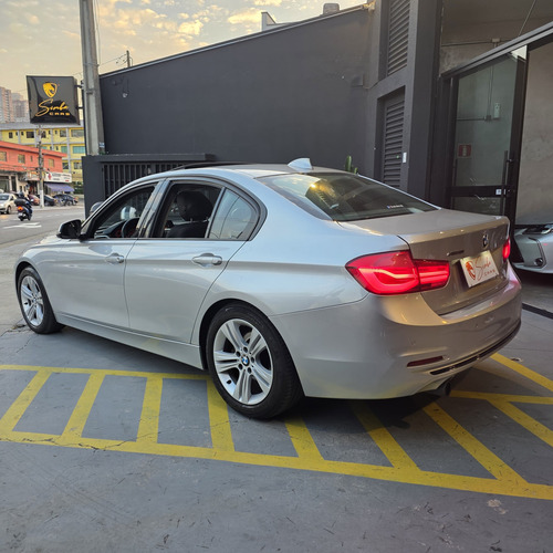 BMW 320i Active Flex 2.0 Sport Active Flex Aut. 4p