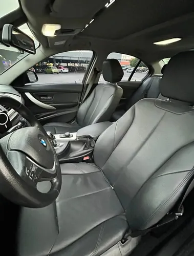 BMW Serie 3 2.0 320ia Luxury Line At